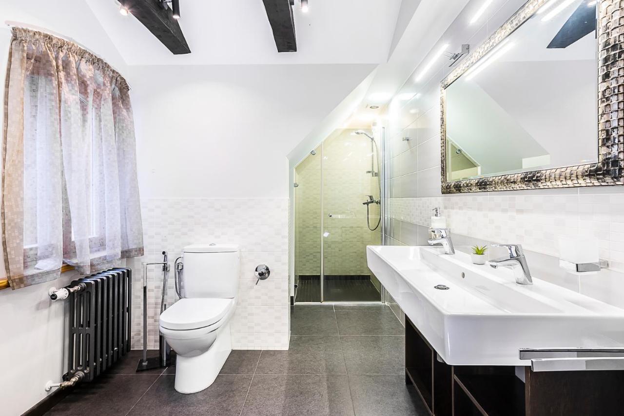 Winwinstay Apartments In Heart Of Old Town Рига Экстерьер фото