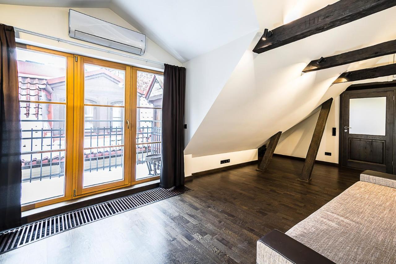 Winwinstay Apartments In Heart Of Old Town Рига Экстерьер фото