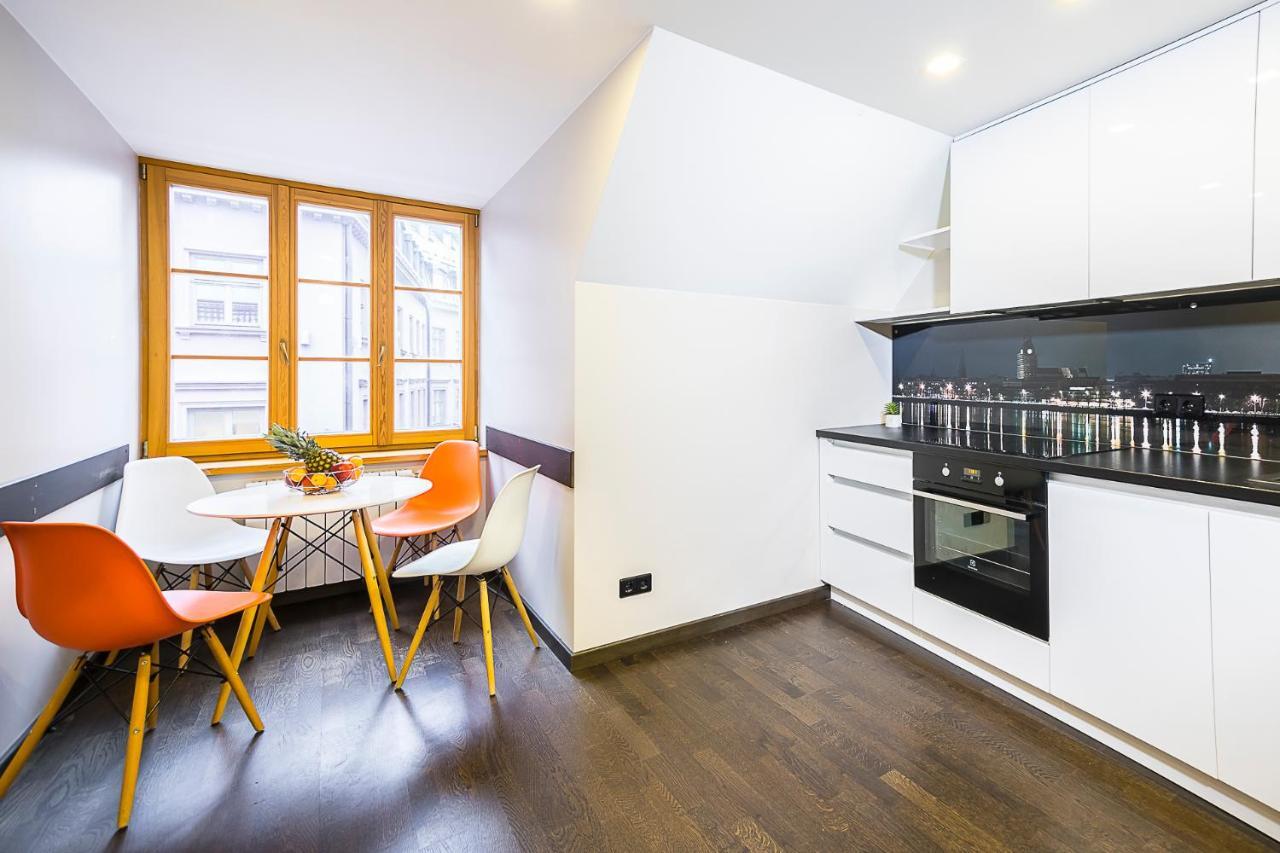 Winwinstay Apartments In Heart Of Old Town Рига Экстерьер фото