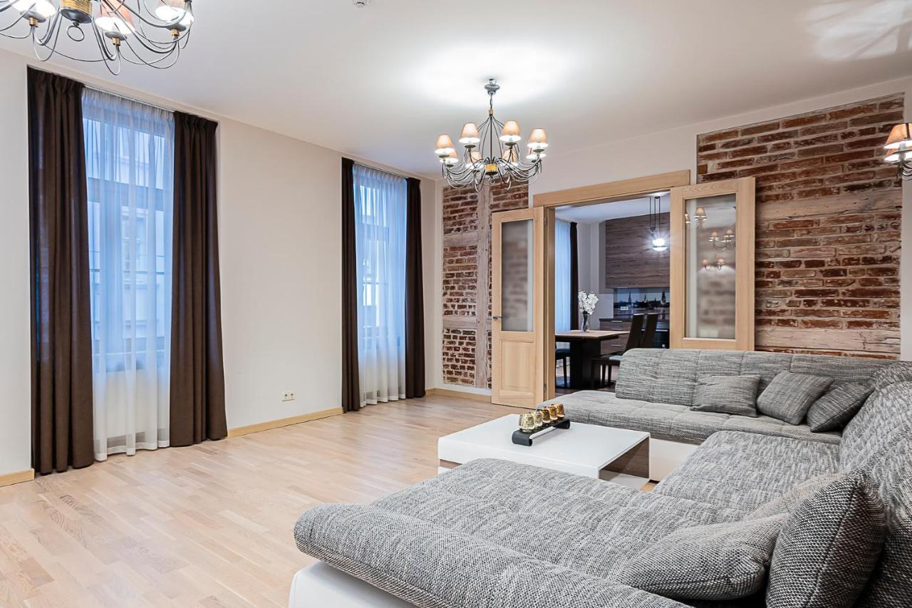Winwinstay Apartments In Heart Of Old Town Рига Экстерьер фото